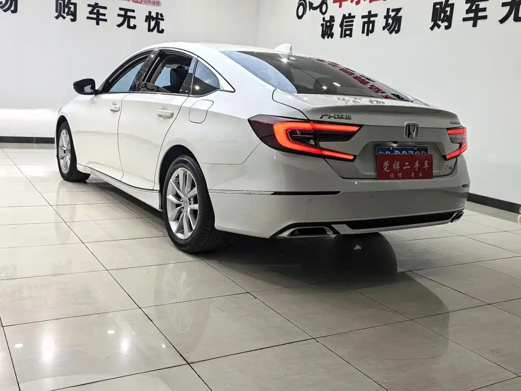 Honda Accord — миниатюра 22