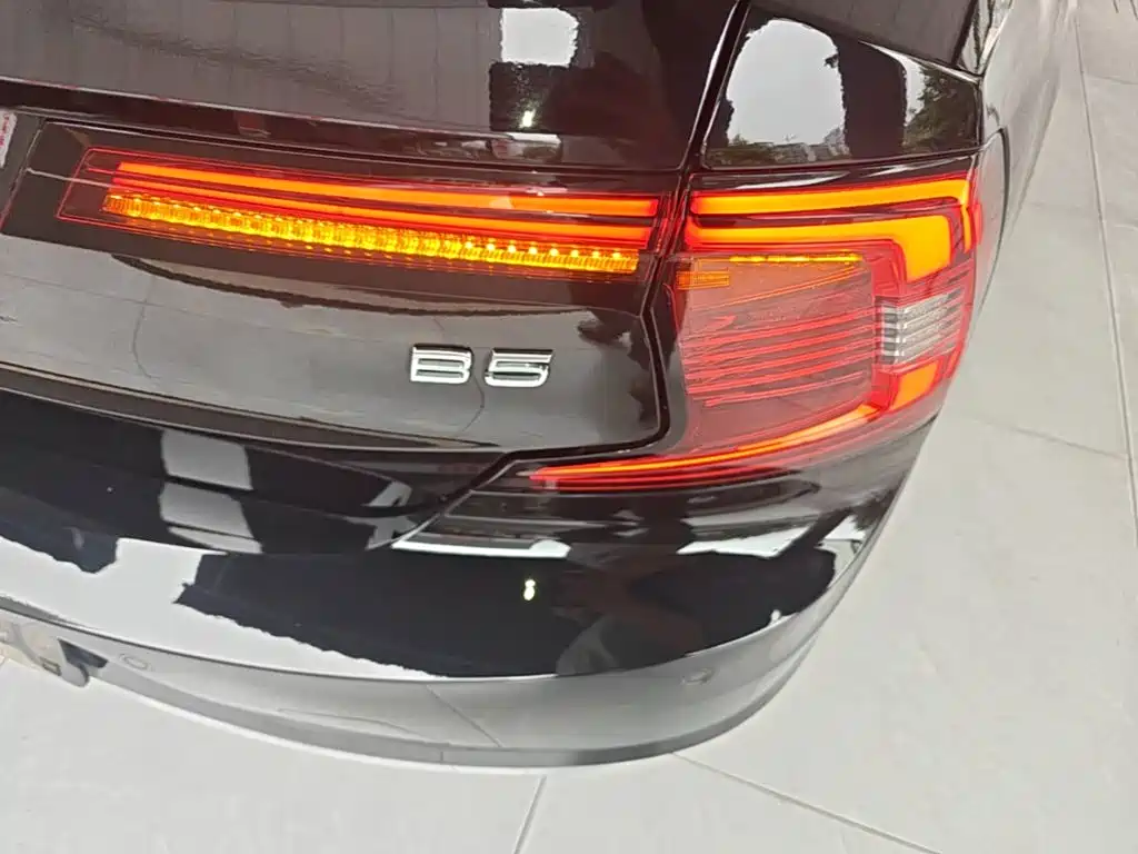 Volvo S90 — миниатюра 8