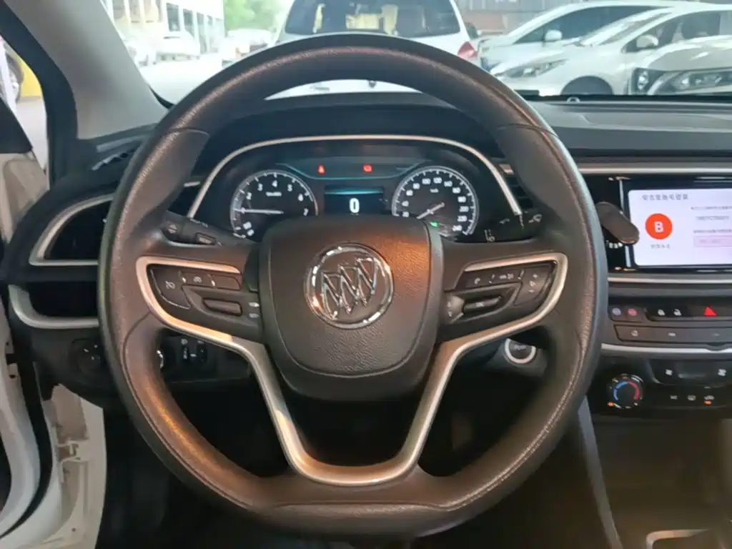 Buick Excelle — миниатюра 11