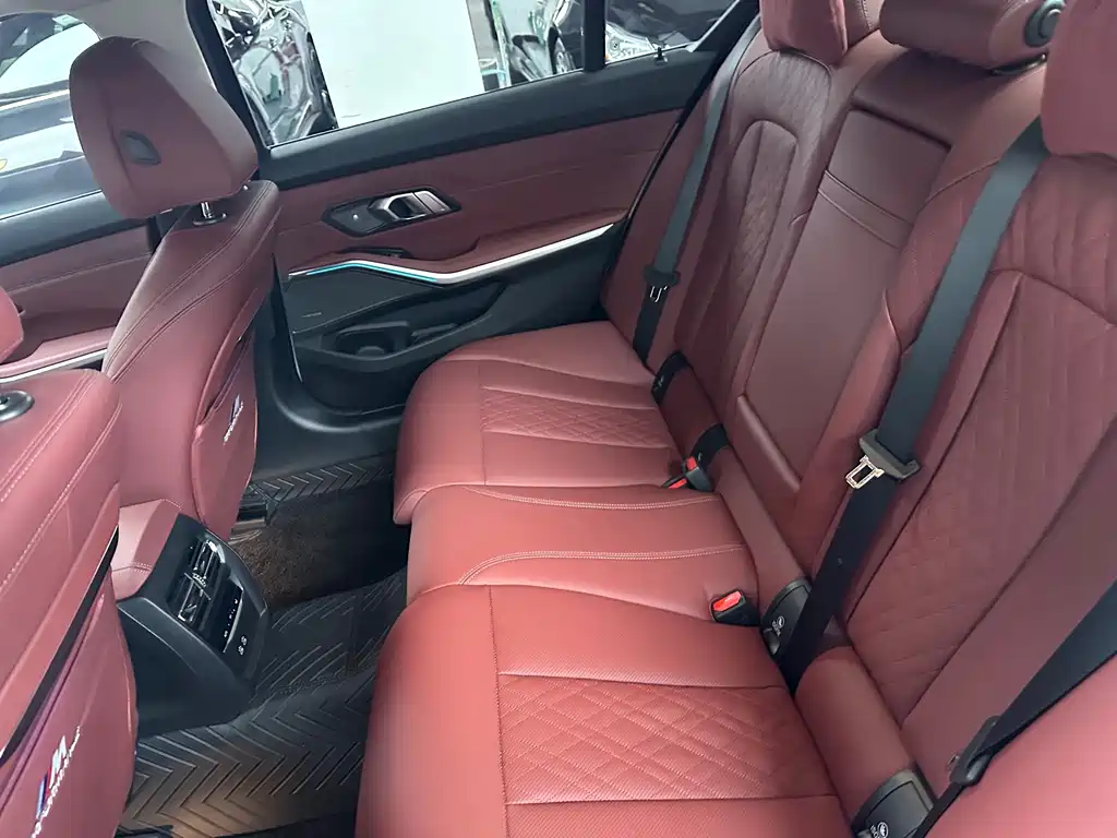 BMW 3 Series — миниатюра 11