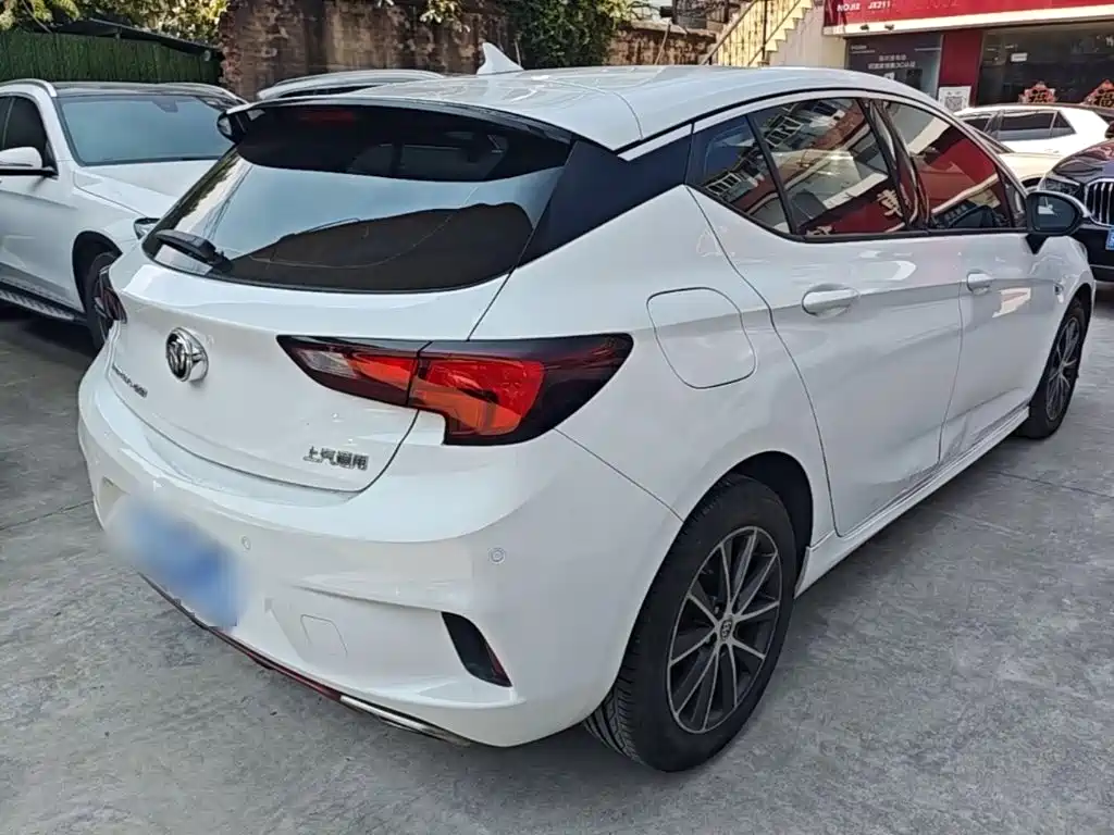 Buick Verano — миниатюра 7