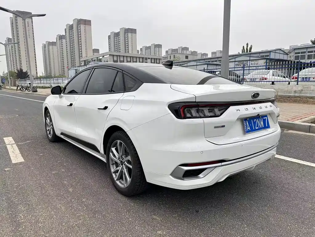 Ford Mondeo 2022 EcoBoost 245 Luxury