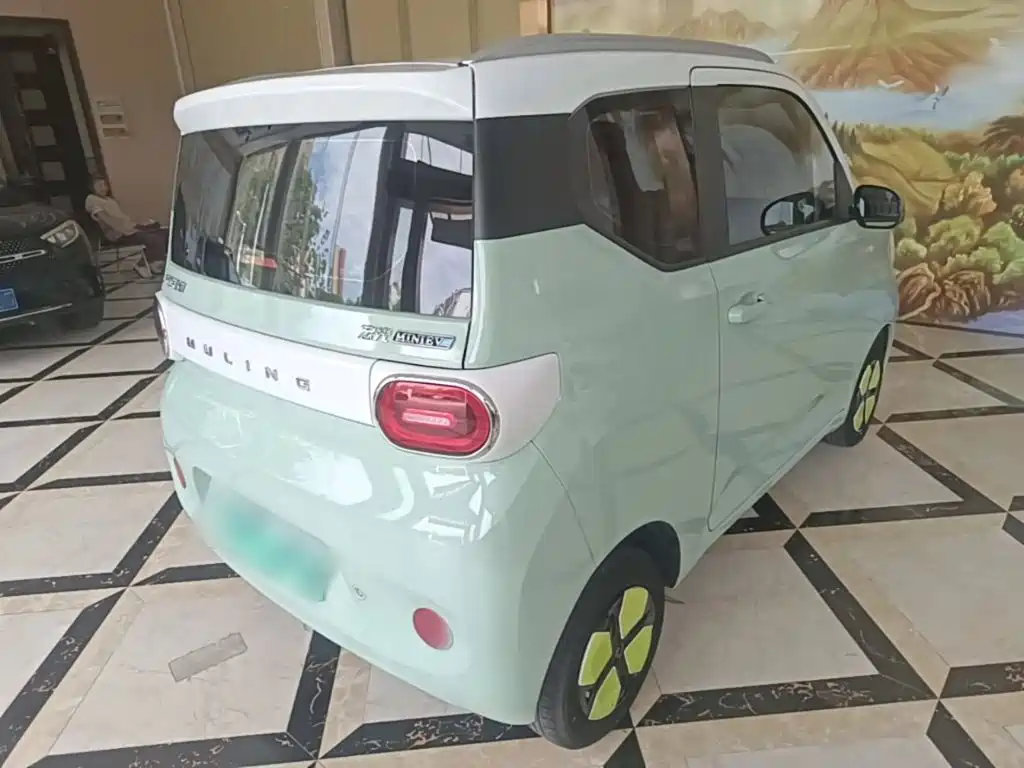 Wuling MINIEV — миниатюра 7