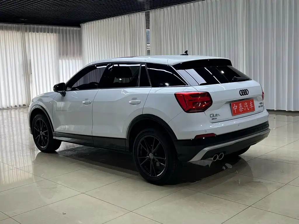 Audi Q2L — миниатюра 4