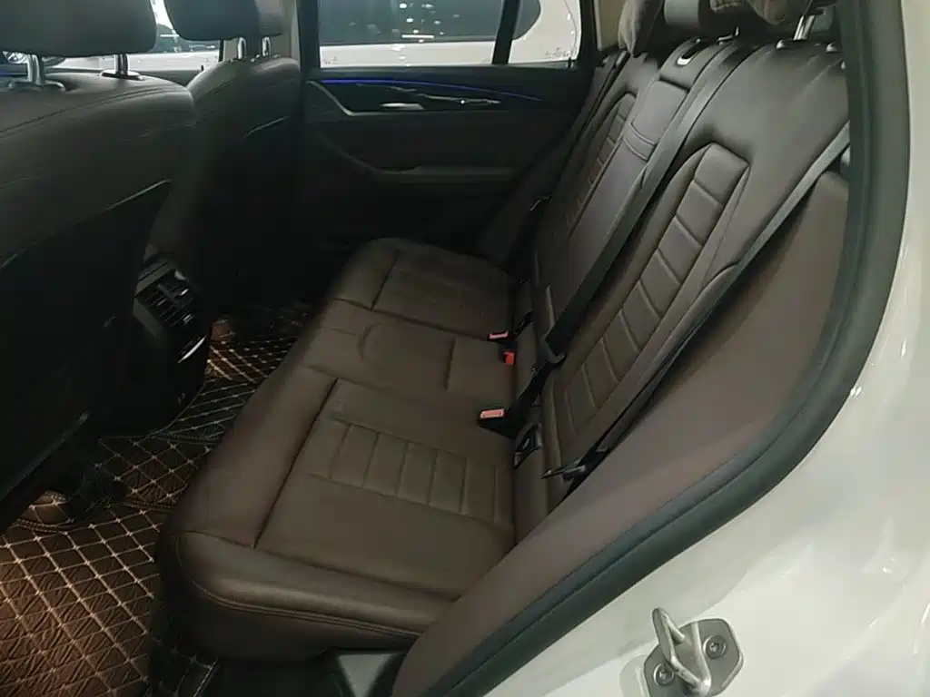 BMW X3 — миниатюра 17