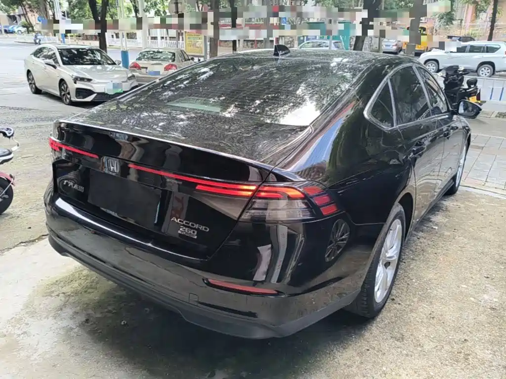Honda Accord — миниатюра 7