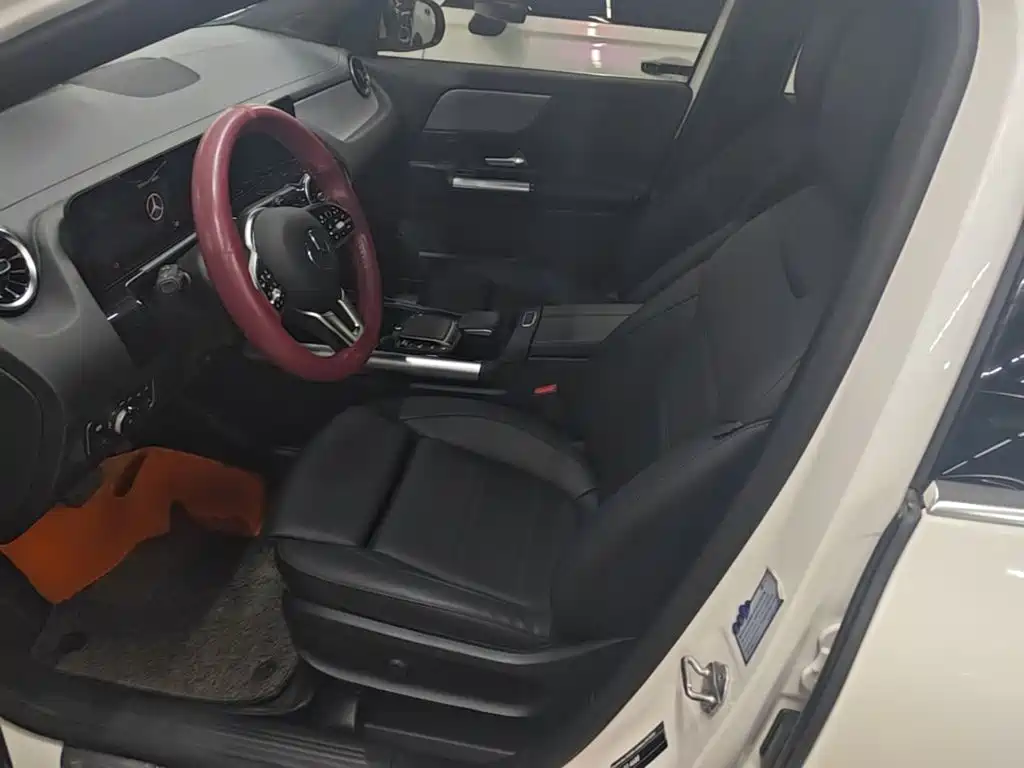 Mercedes-Benz GLA — миниатюра 15