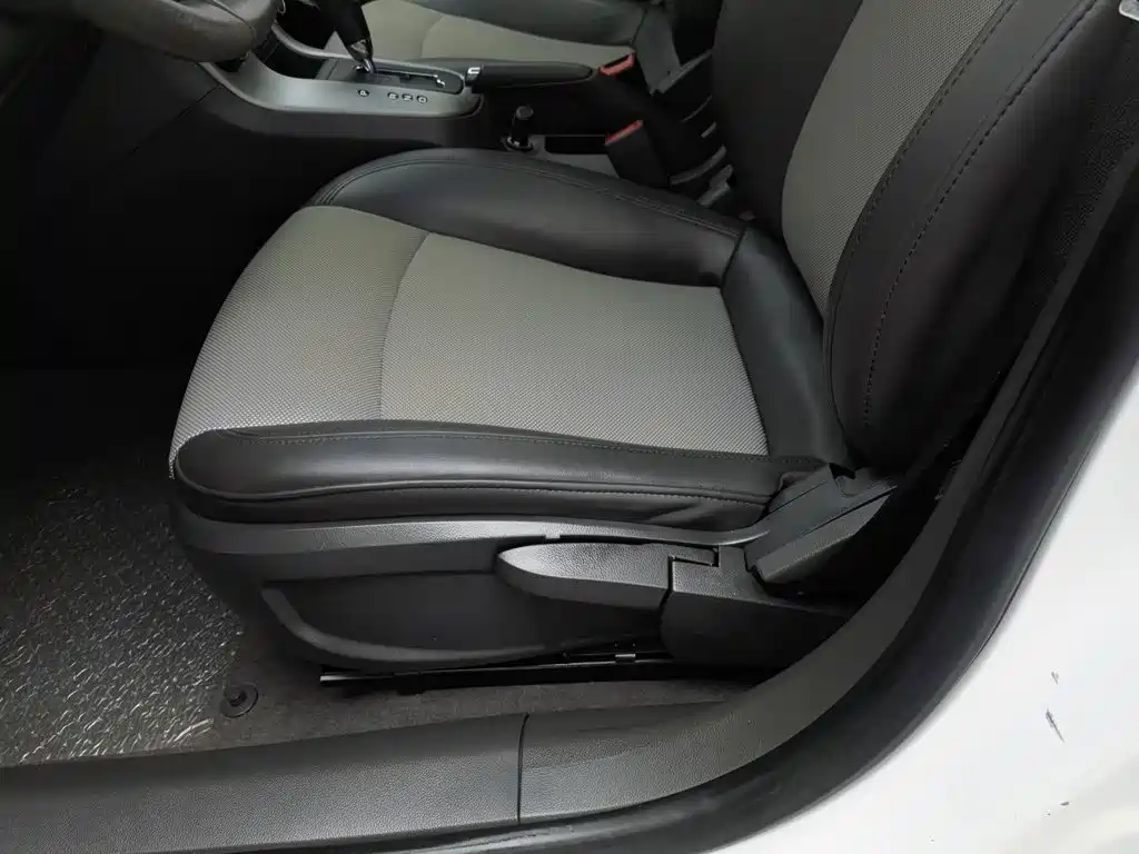 Chevrolet Cruze — миниатюра 20
