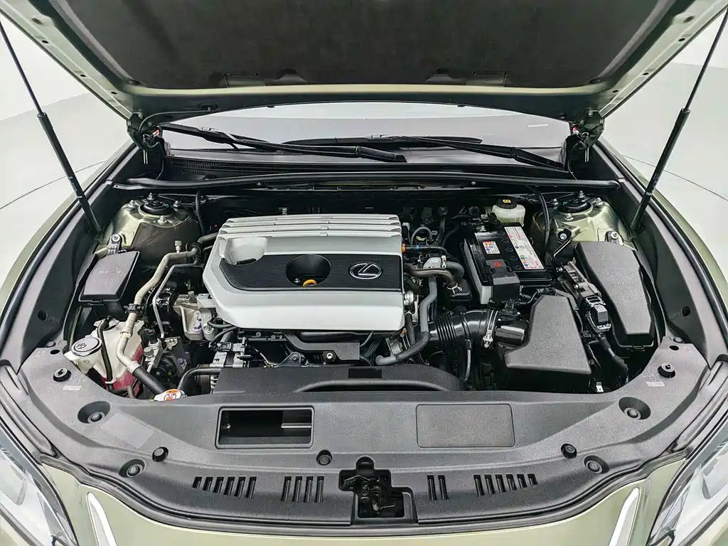 Lexus ES — миниатюра 20