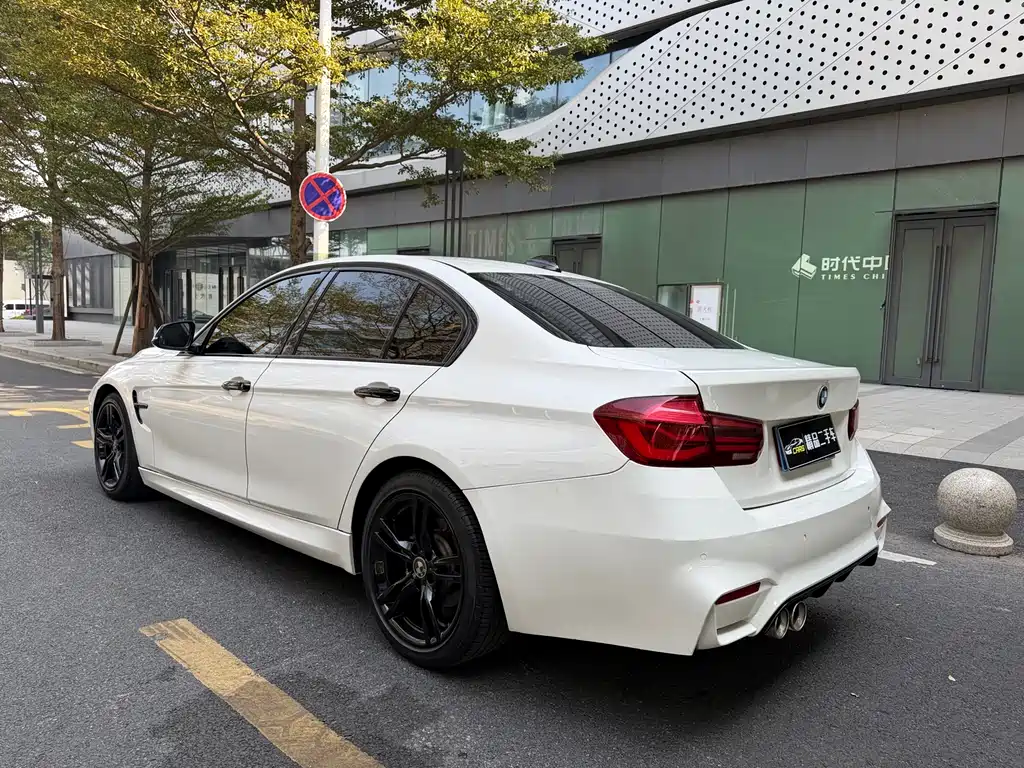 BMW 3 SERIES