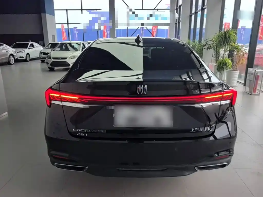 Buick LaCrosse — миниатюра 6