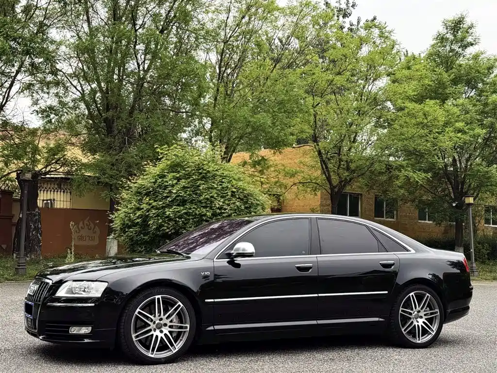Audi S8 2009 S8 5.2 FSI quattro
