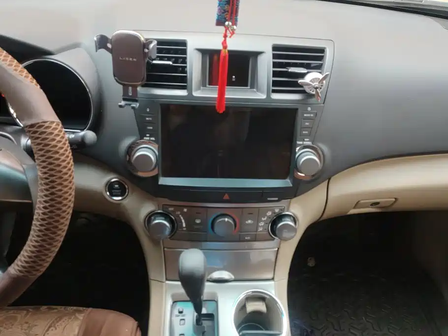 Toyota Highlander — миниатюра 13