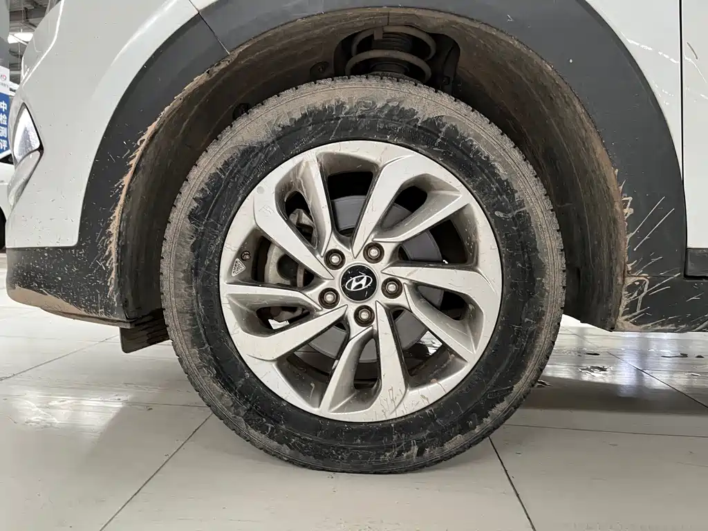 Hyundai Tucson — миниатюра 14