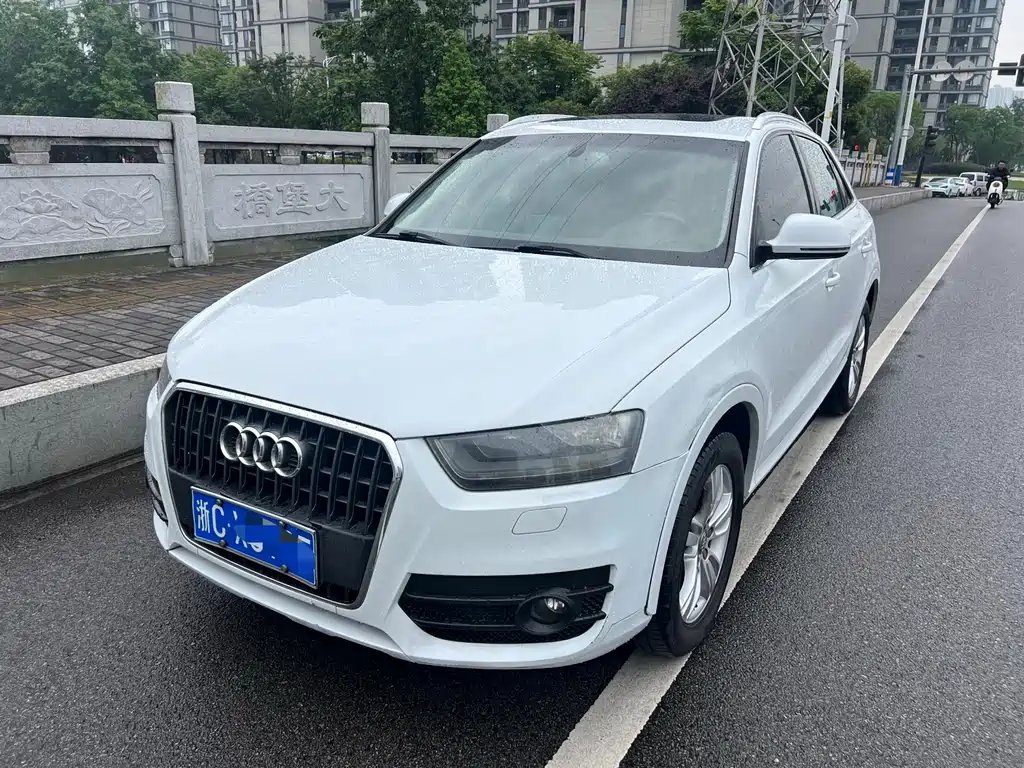 Audi Q3 2013