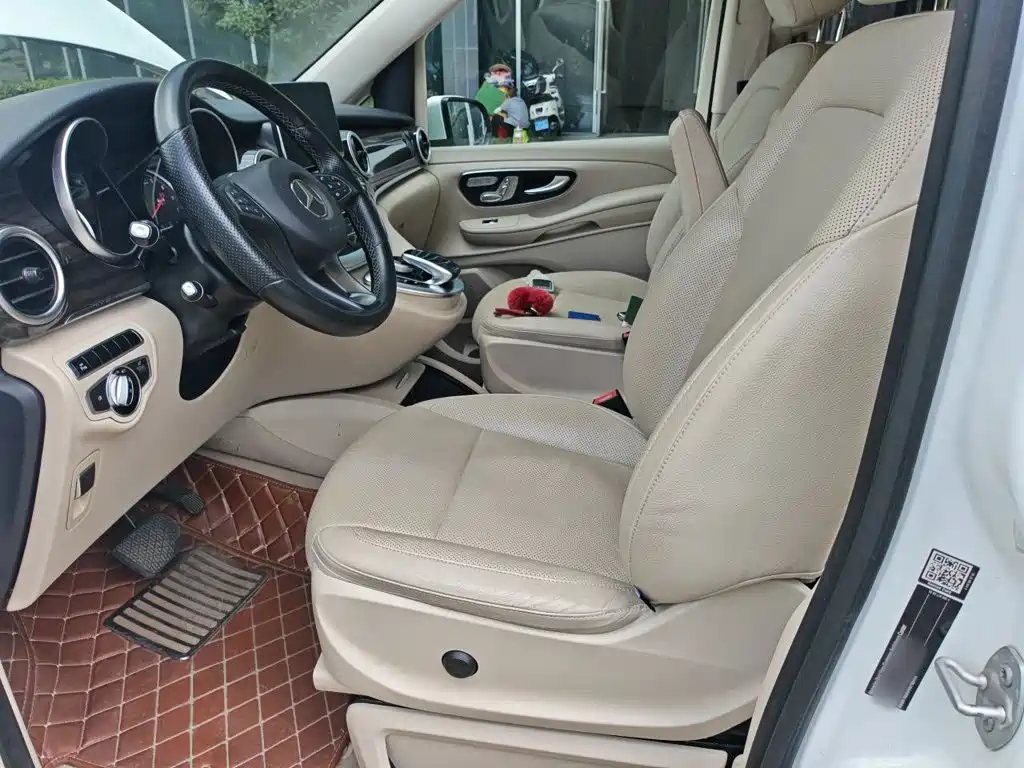 Mercedes-Benz V-Class — миниатюра 8