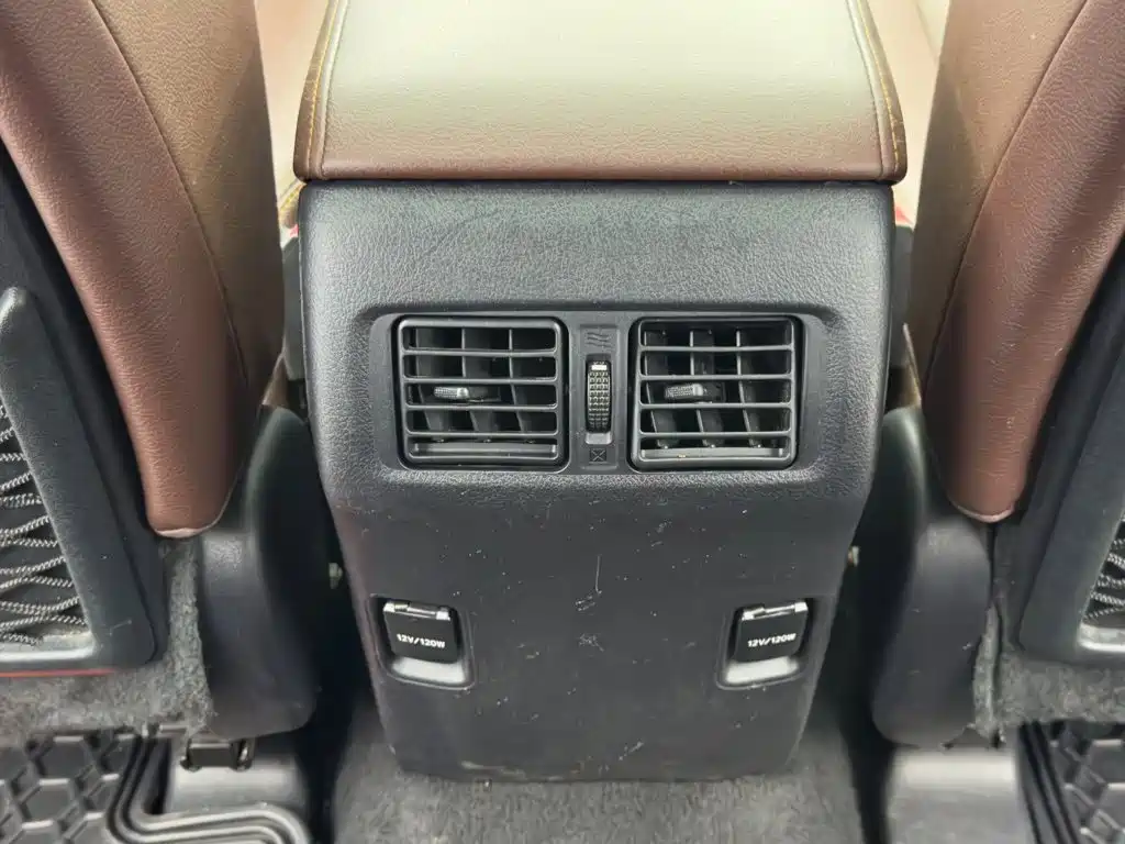 Toyota 4Runner — миниатюра 14