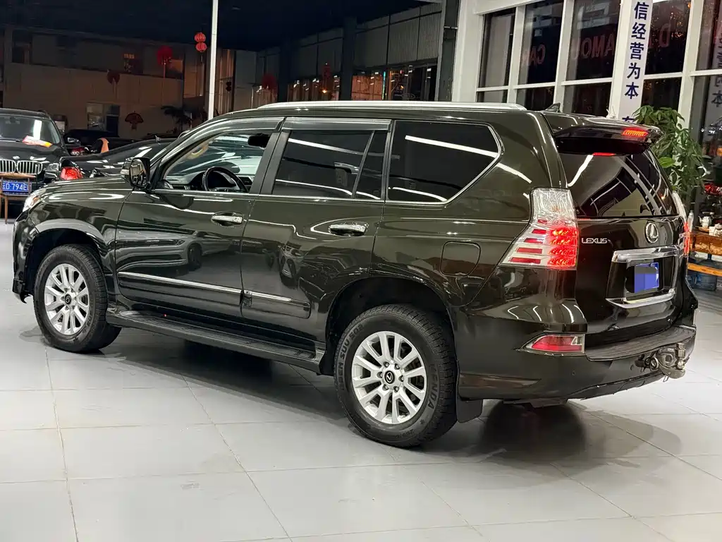 Lexus GX — миниатюра 7
