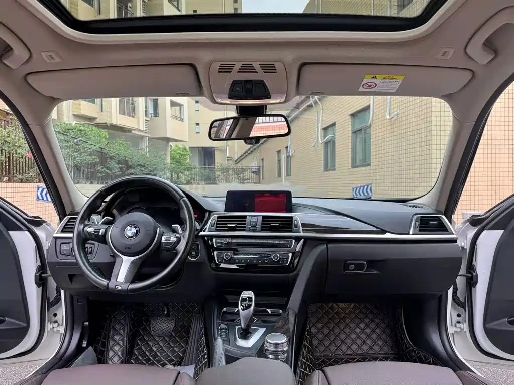BMW 3 Series — миниатюра 12