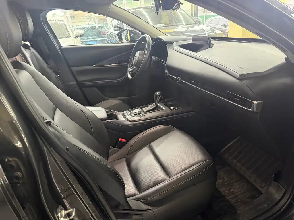 Mazda CX-30 — миниатюра 6