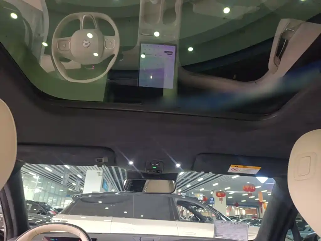 NIO ES6 — миниатюра 18