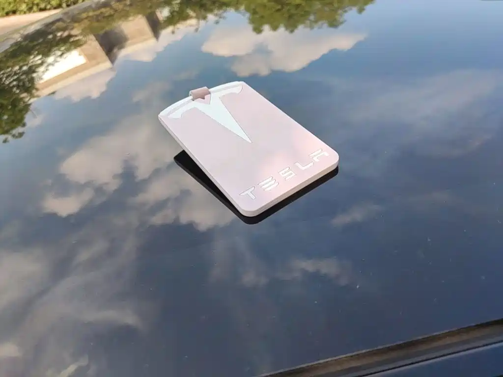 Tesla Model 3 — миниатюра 9