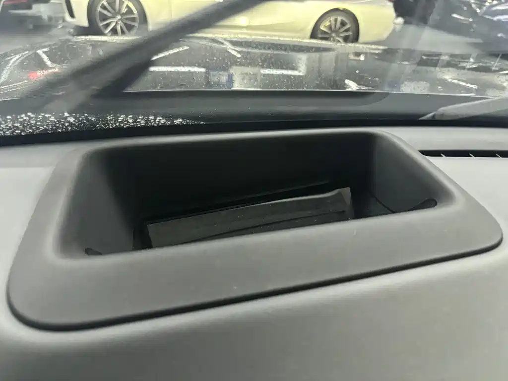 Li Auto Li L8 2023