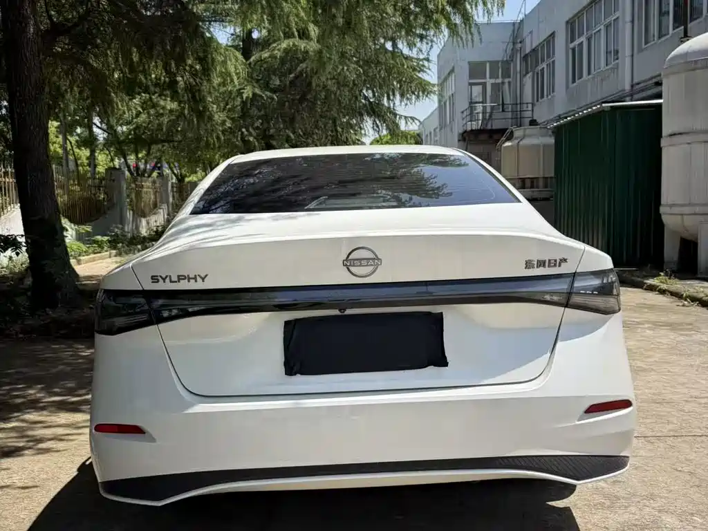 Nissan Sylphy — миниатюра 7