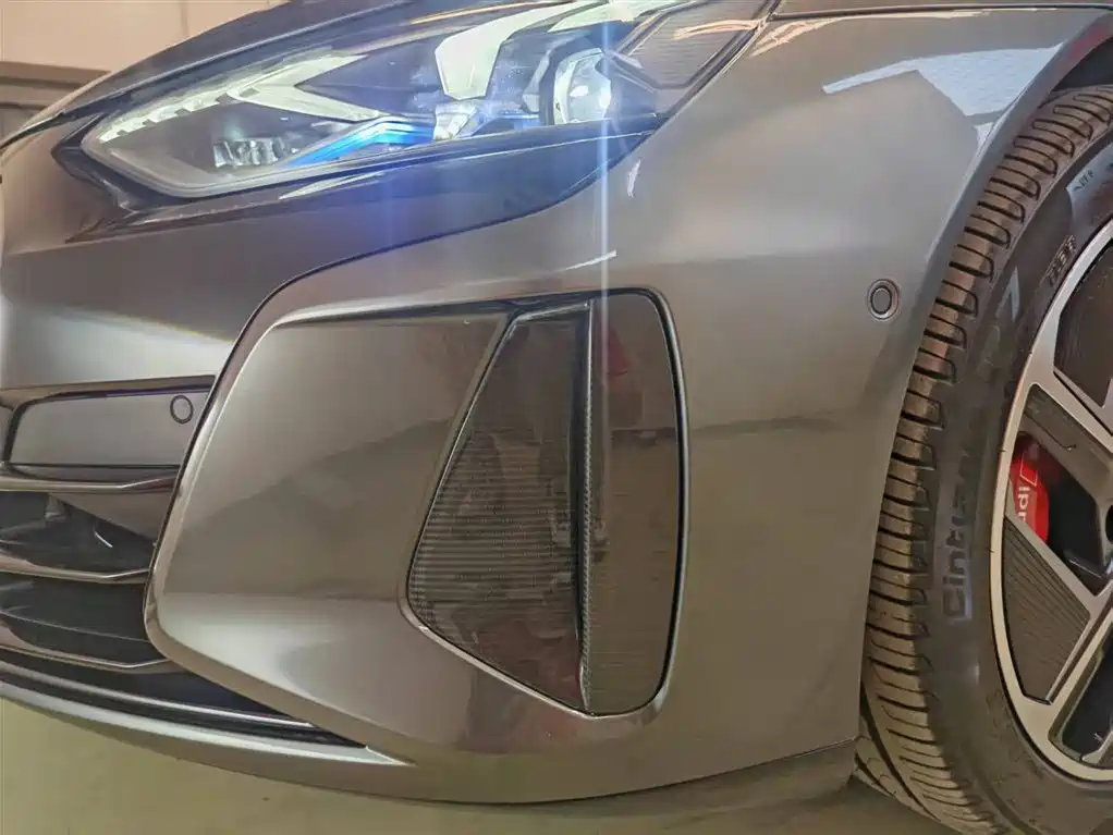 Audi RS e-tron GT — миниатюра 7