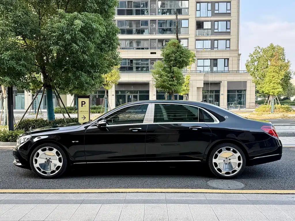 Mercedes-Benz S-Class — миниатюра 7