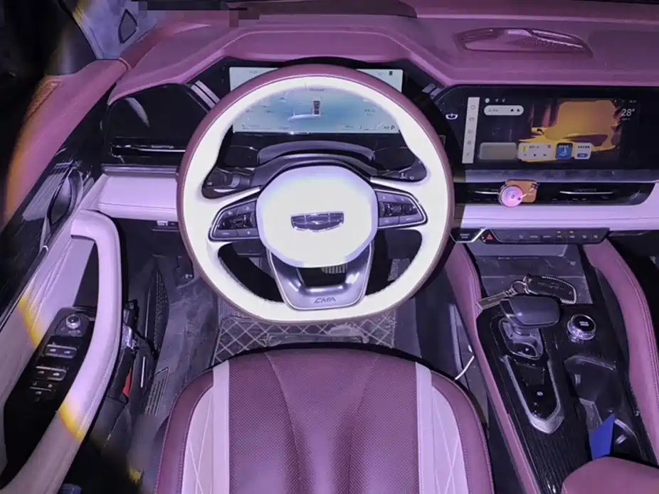 Geely Xingyue L — миниатюра 13