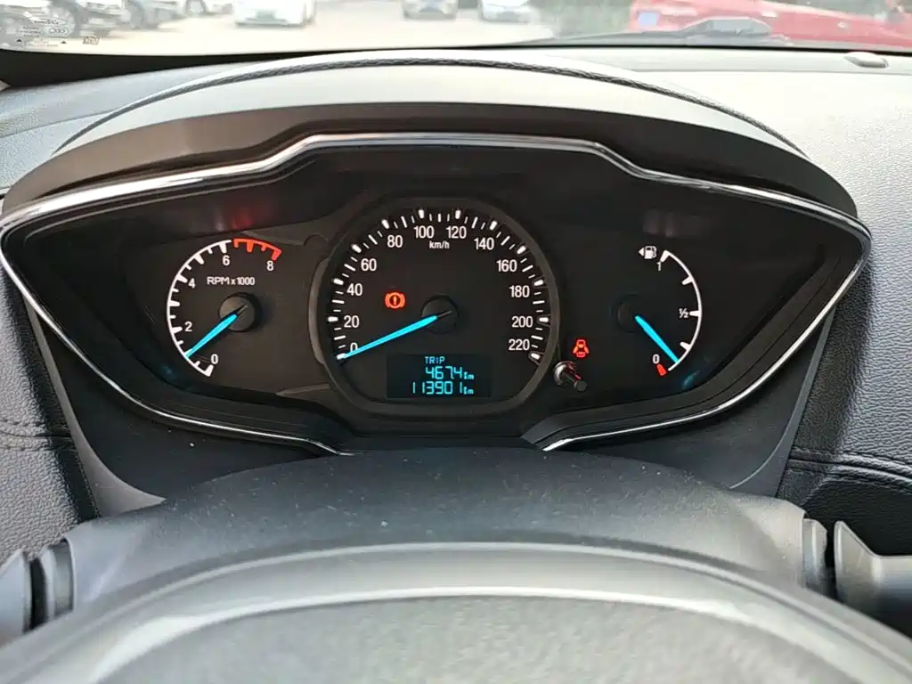 Ford Escort — миниатюра 12