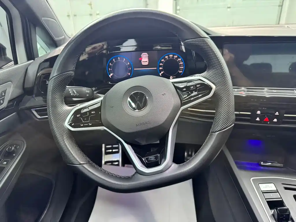 Volkswagen Golf — миниатюра 13