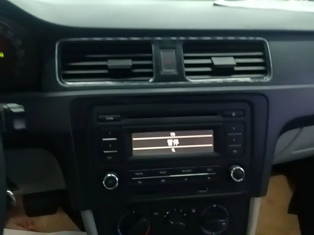Skoda Rapid — миниатюра 13