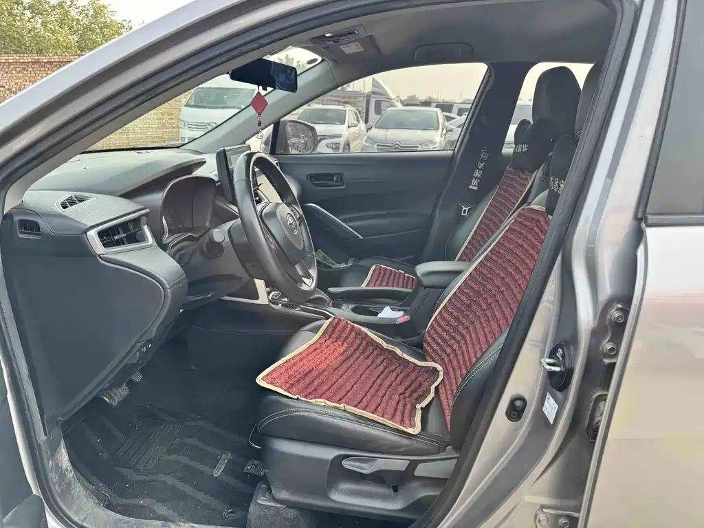 Toyota Corolla Cross — миниатюра 4