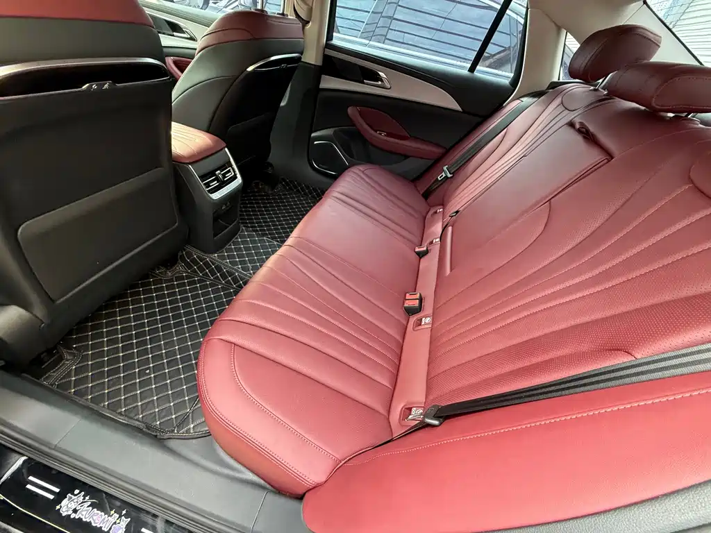 Hongqi Hongqi H5 — миниатюра 6