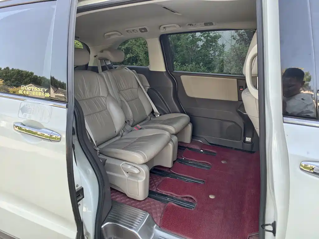Honda Odyssey 2015 2.4L Luxury