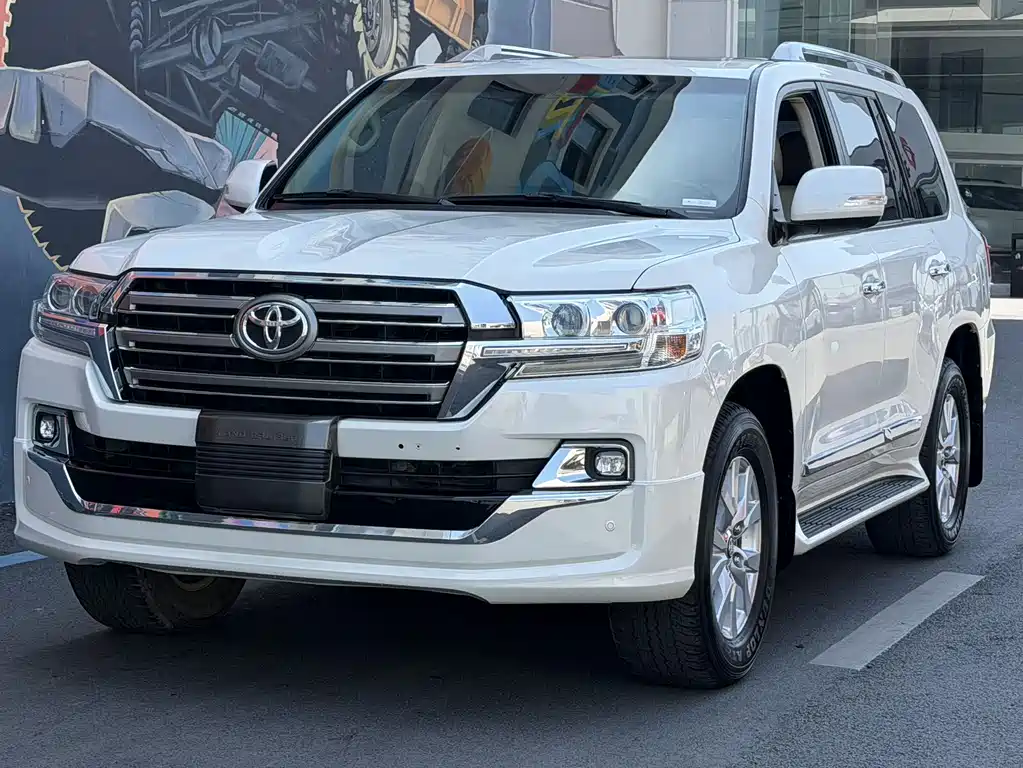 Toyota Land Cruiser 2018 4.0L GX-R