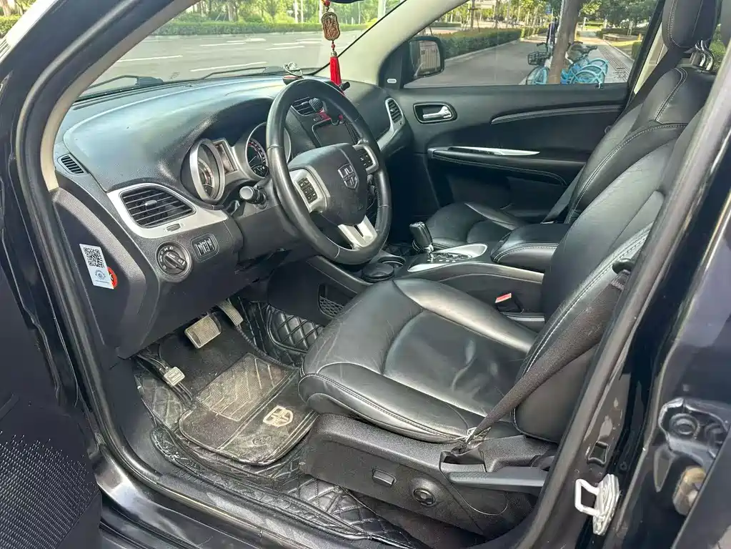 Dodge Journey — миниатюра 4