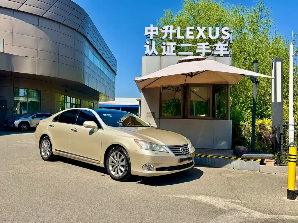 Lexus ES 2010