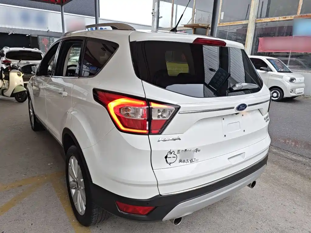Ford Kuga — миниатюра 5