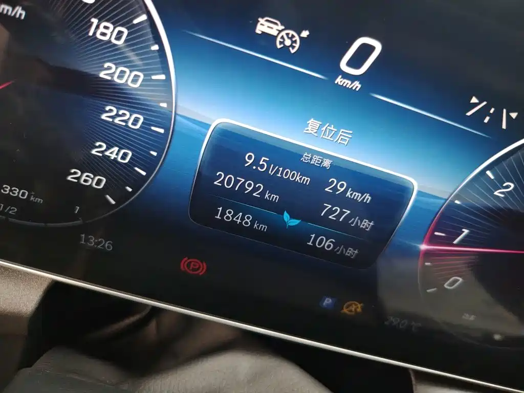 Mercedes-Benz GLC — миниатюра 9