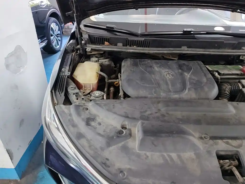 BYD MAX — миниатюра 21
