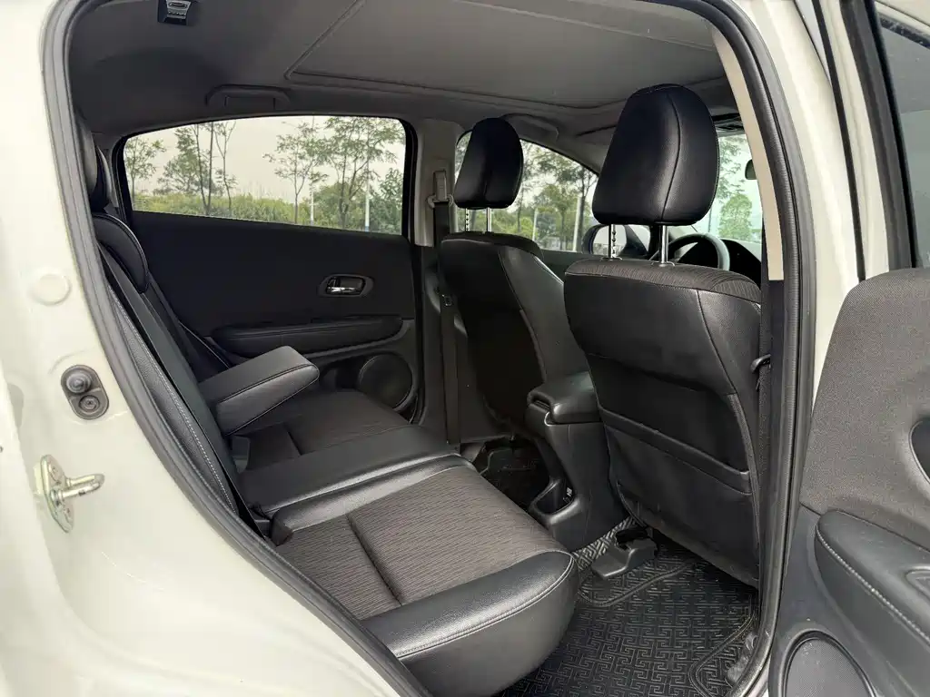 Honda Vezel — миниатюра 8