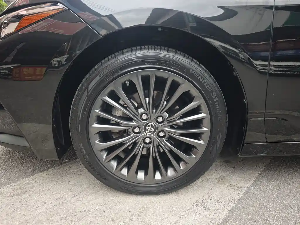 Toyota Avalon — миниатюра 24