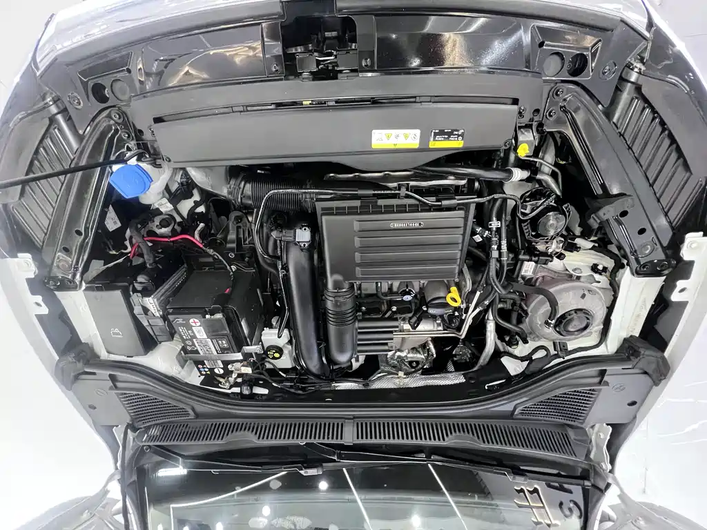 Volkswagen Sagitar — миниатюра 20