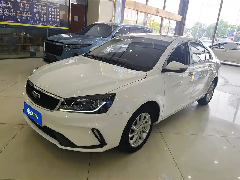 Geely Emgrand 2021