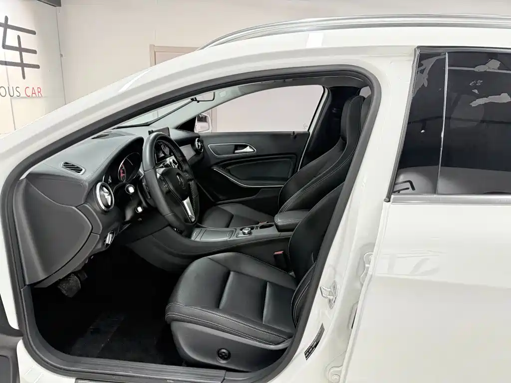 Mercedes-Benz GLA — миниатюра 7