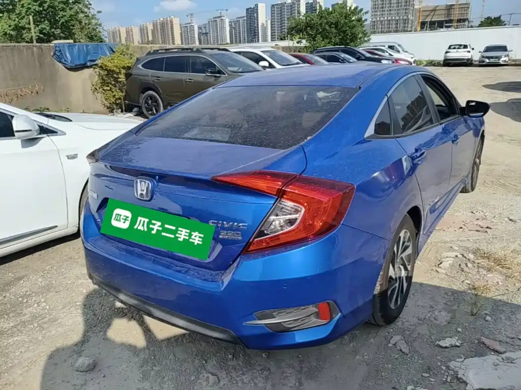 Honda Civic — миниатюра 7