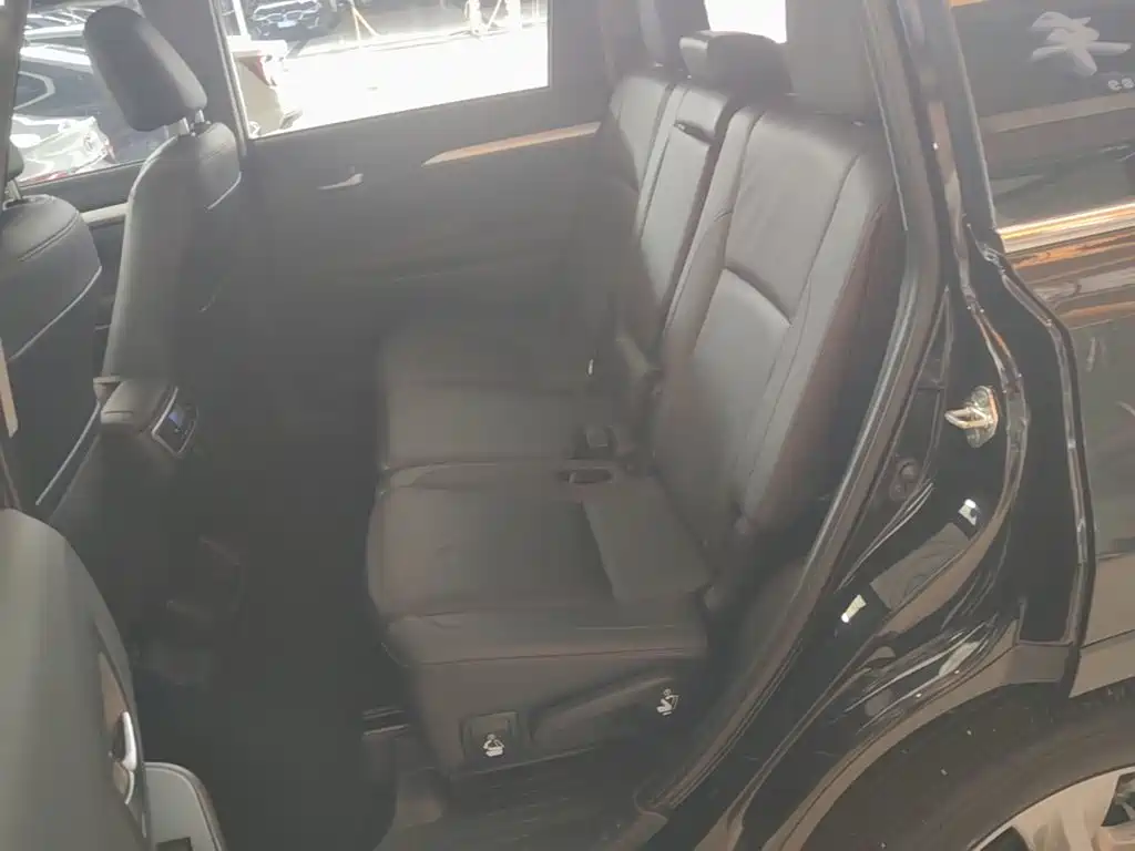 Toyota Highlander — миниатюра 13